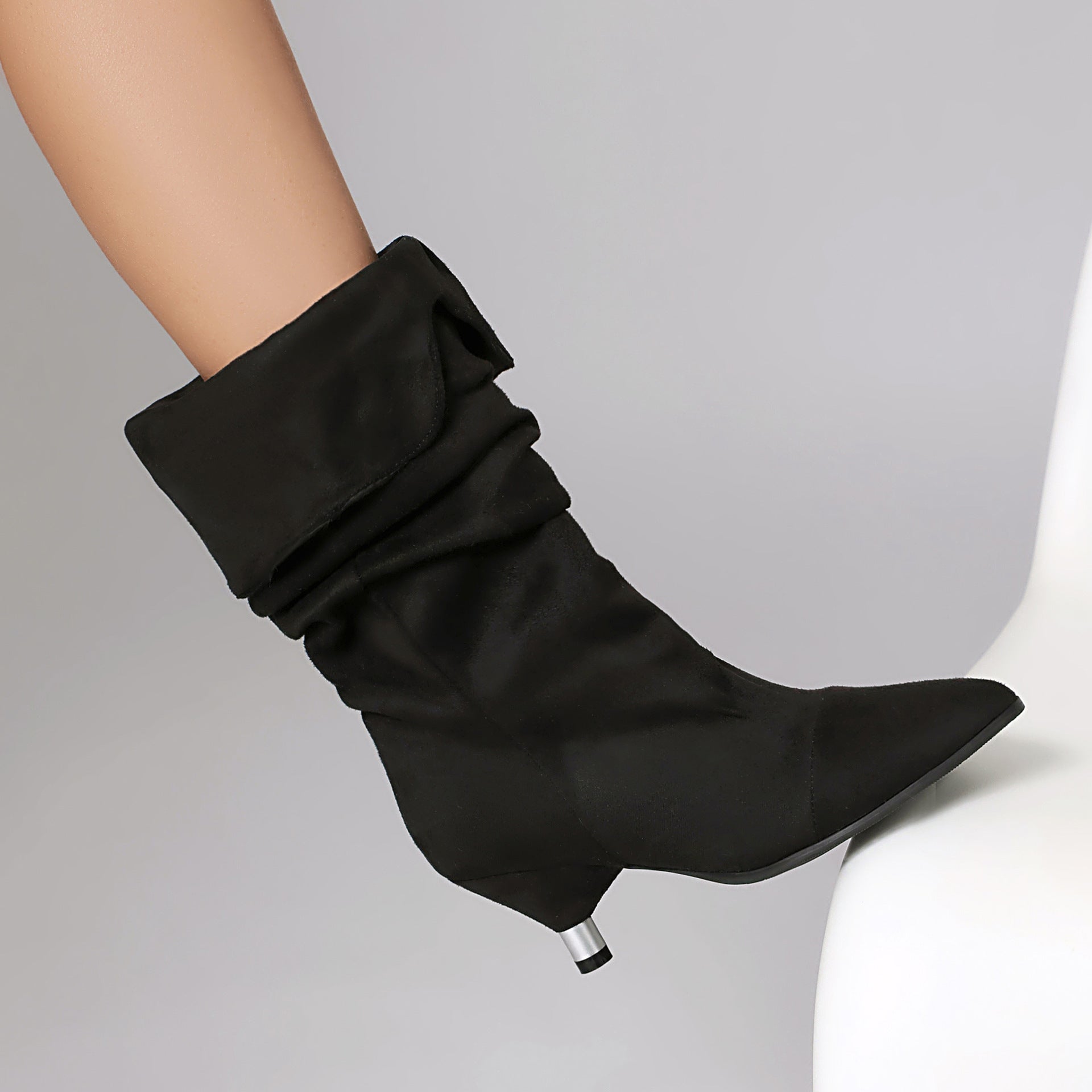 Graceful Orthopedic Boots for Modern Look