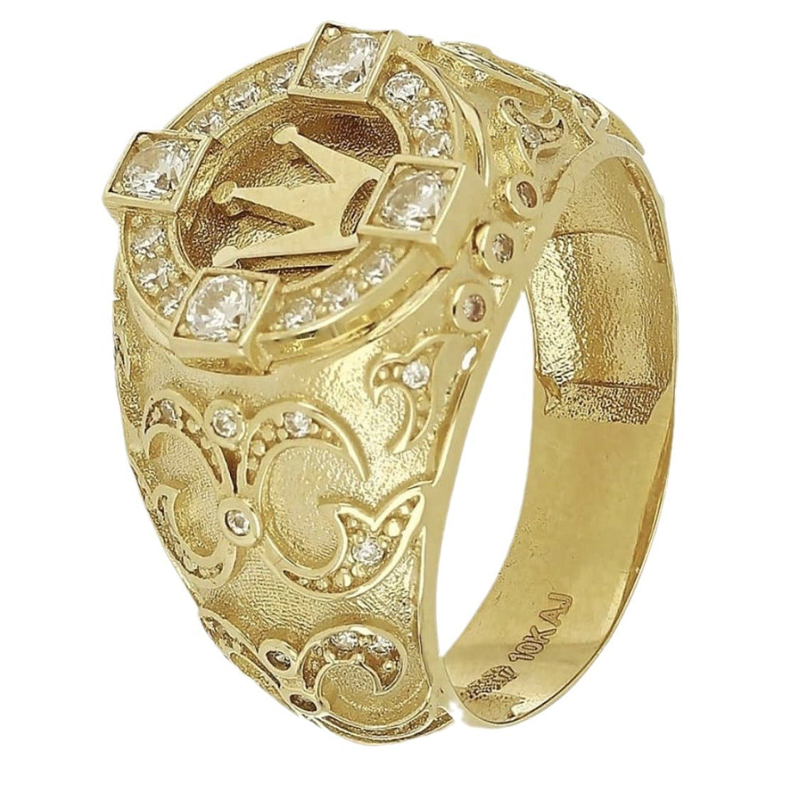 Classic Gold Ring with Timeless Appeal