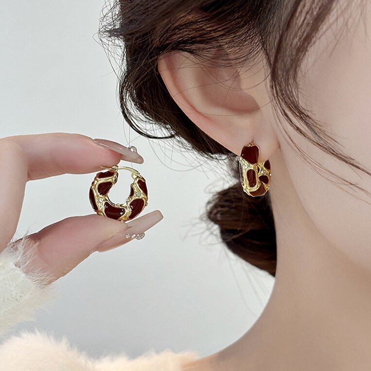 Elegant Earring for Every Occasion