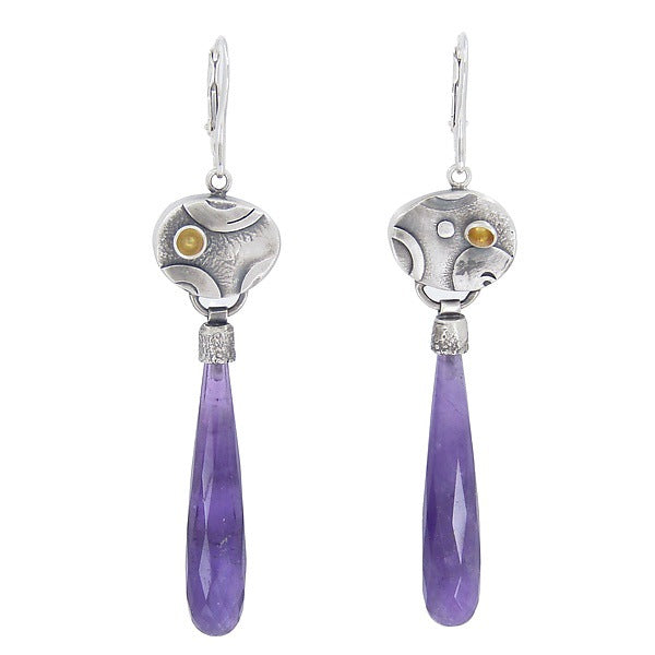 Charming Earring for Any Occasion