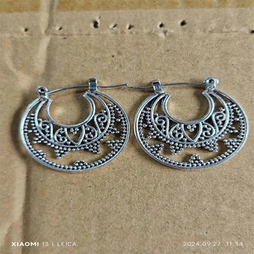 Charming Earring for Any Occasion