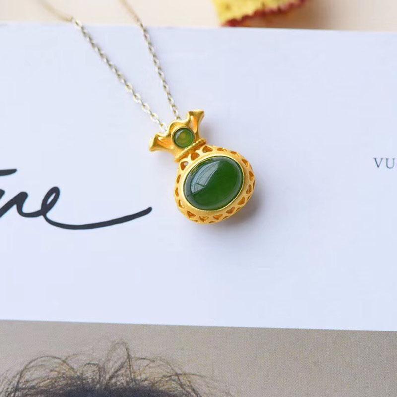 Stunning Gold Necklace for Daily Wear