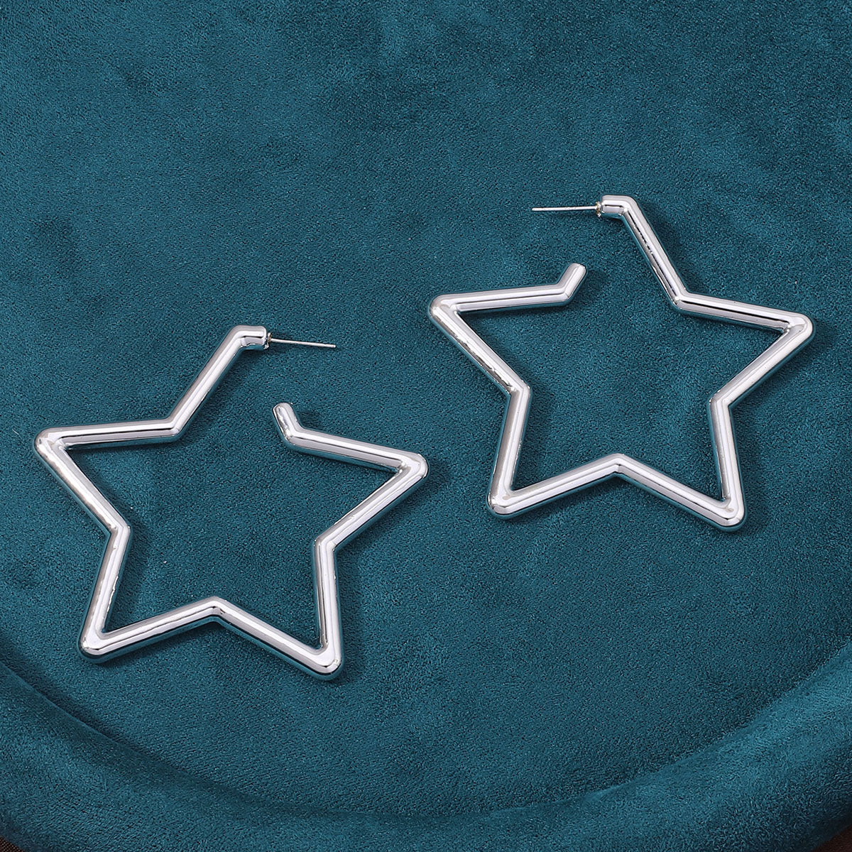 Elegant Gold Earring for Every Occasion