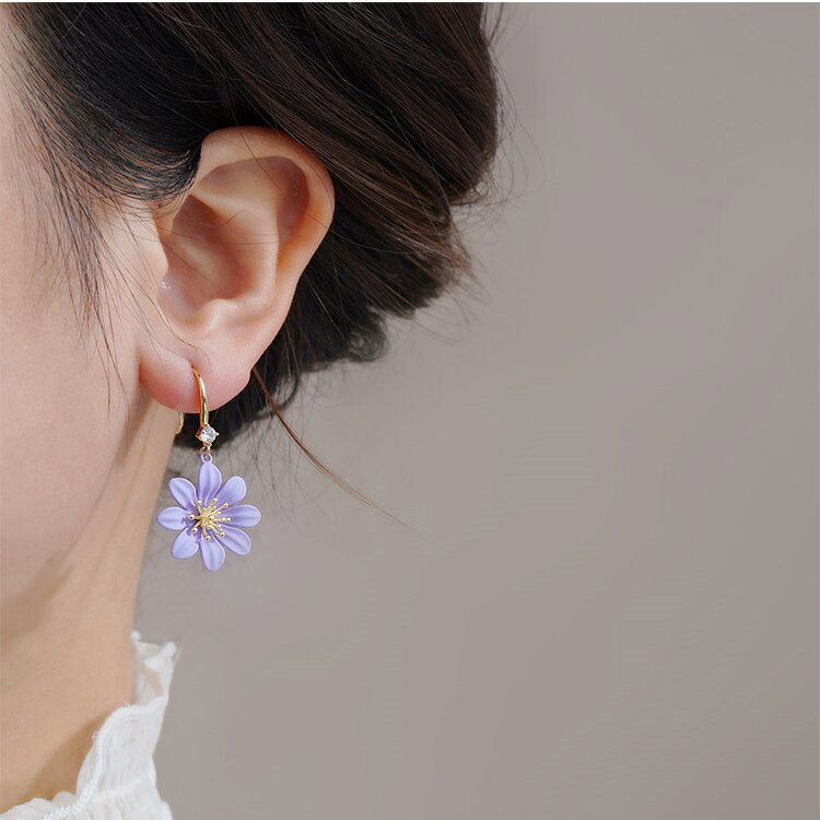 Beautiful Earring with Unique Style