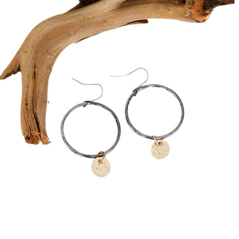 Charming Earring for Any Occasion