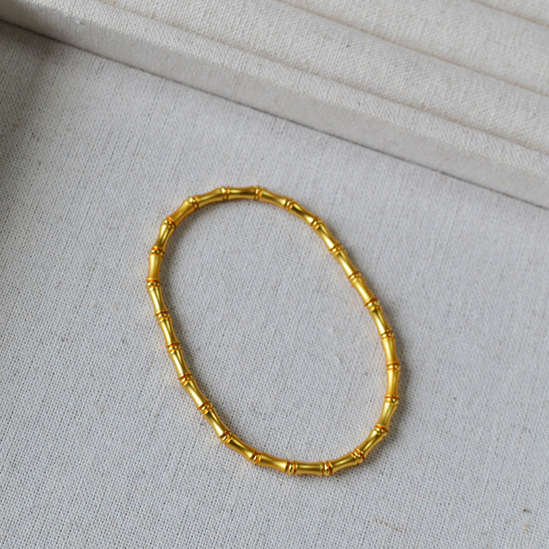 Romantic Gold Bracelet for Special Moments