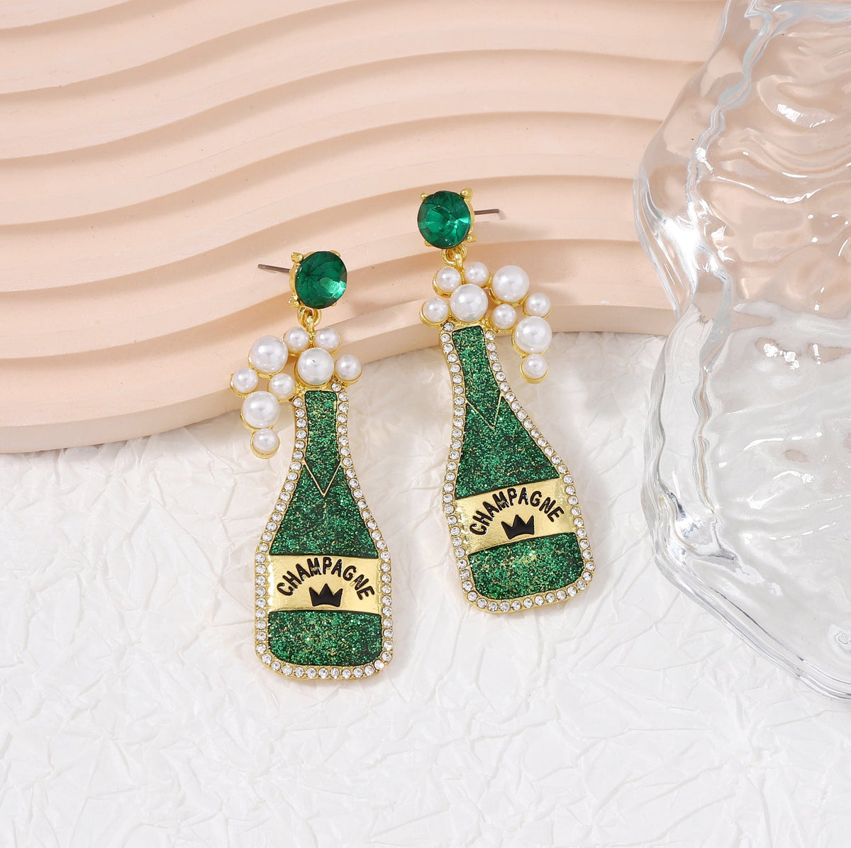 Charming Earring for Any Occasion