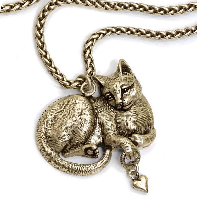 Classic Necklace with Timeless Appeal