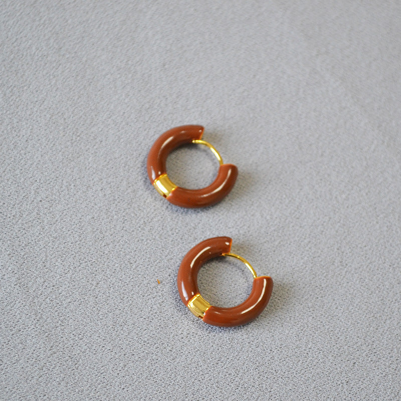 Romantic Gold Earring for Special Moments