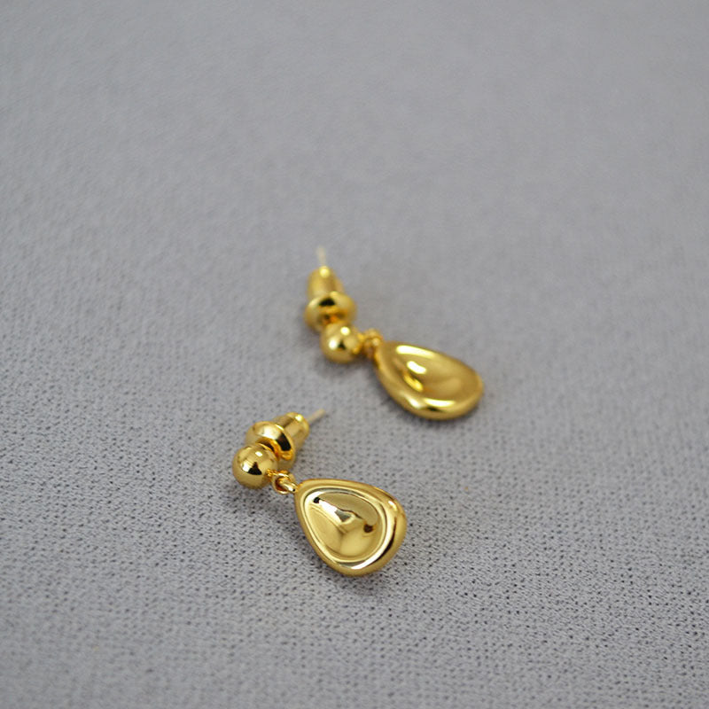 Vintage Handmade Gold Earring