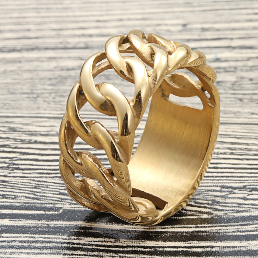 Romantic Chain for Special Moments