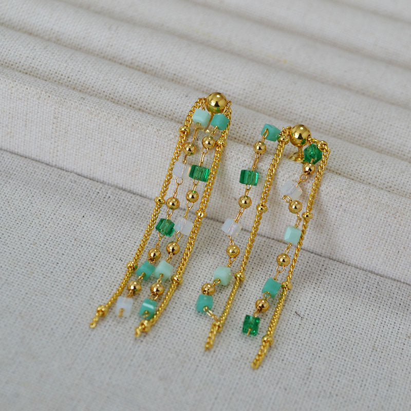 Charming Silver Earring for Any Occasion