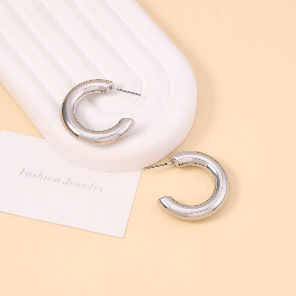 Classic Earring with Timeless Appeal