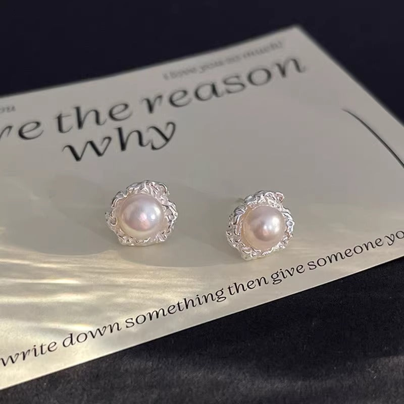 Romantic Pearl Earring for Special Moments