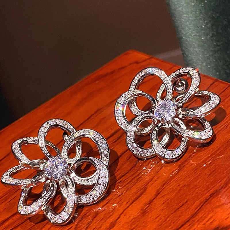 Elegant Earring for Every Occasion
