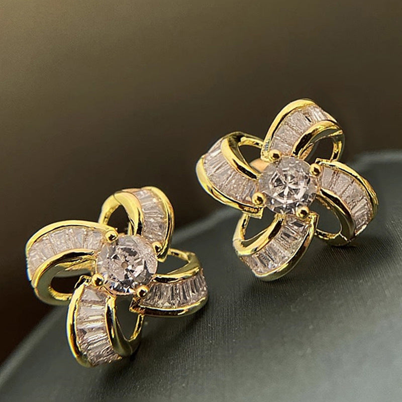 Elegant Earring for Every Occasion