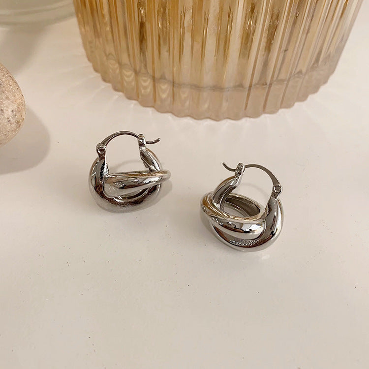 Charming Earring for Any Occasion