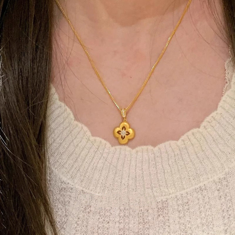 Charming Gold Necklace for Any Occasion