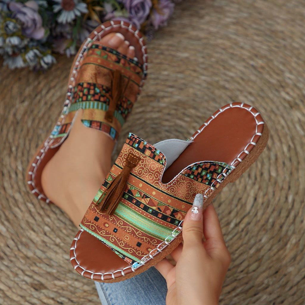 Chic Orthopedic Sandals with Unique Design