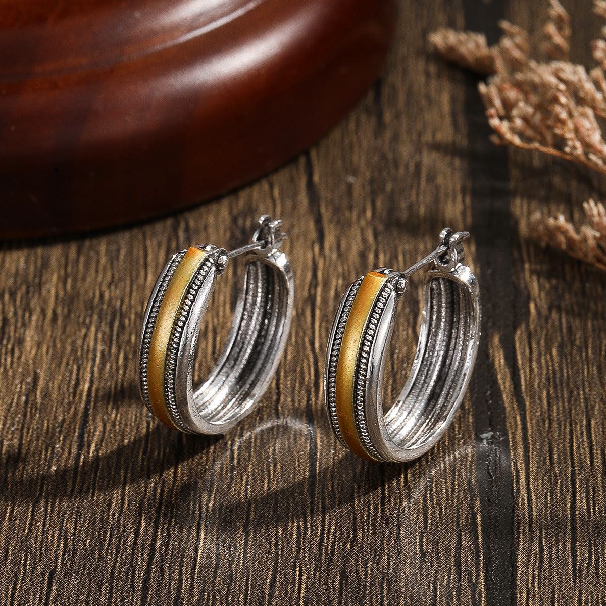 Charming Earring for Any Occasion