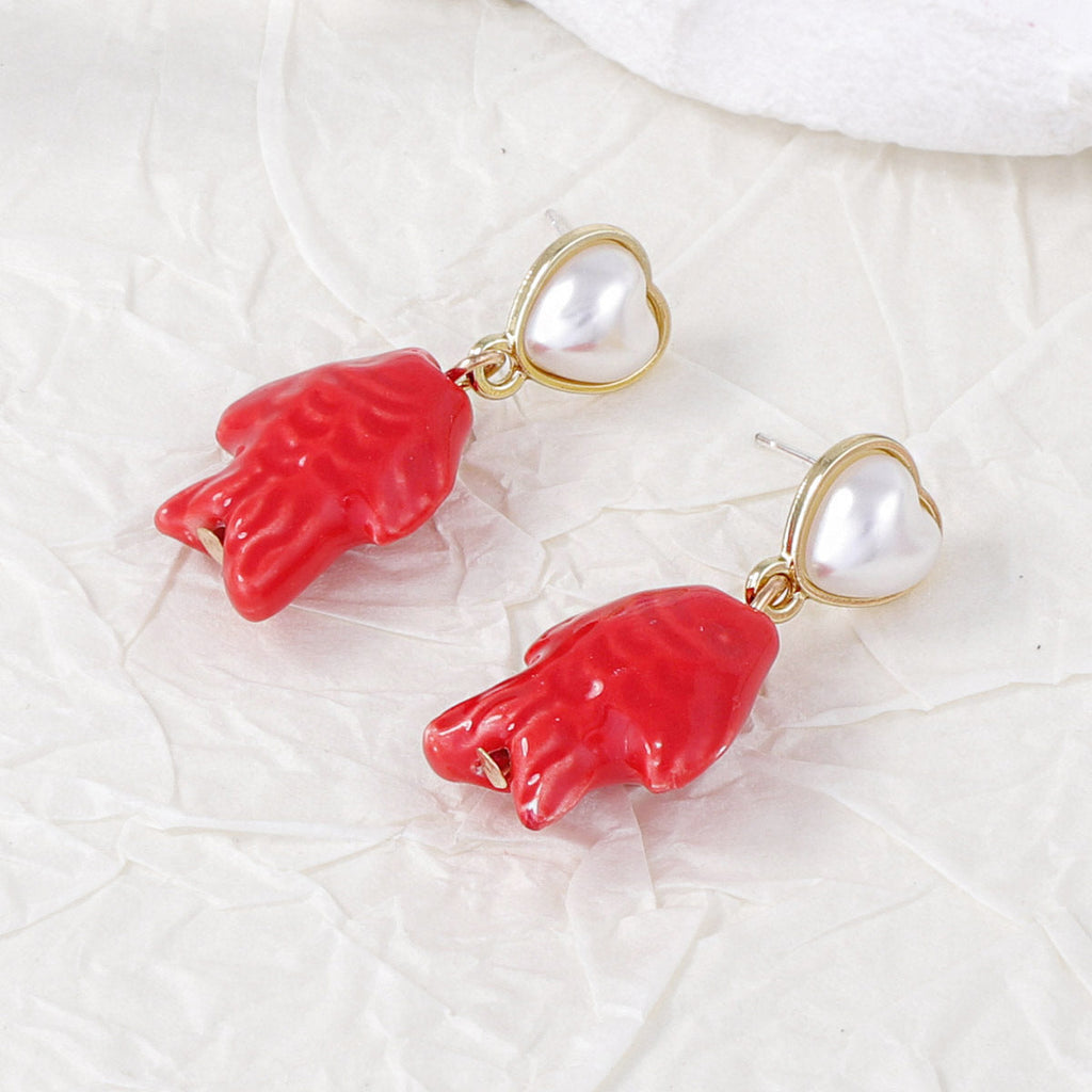Classic Pearl Earring with Timeless Appeal