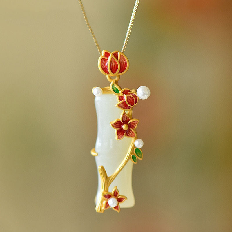 Stunning Silver Necklace for Daily Wear