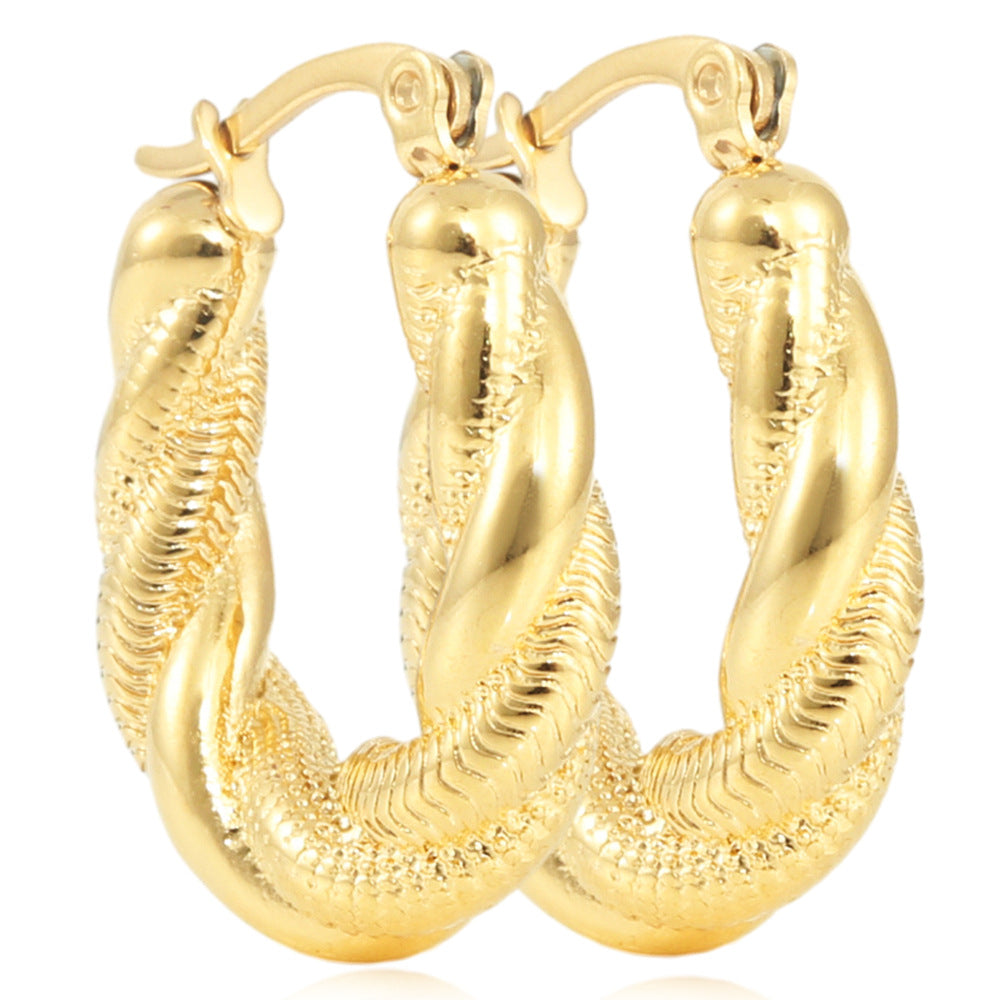 Romantic Gold Earring for Special Moments