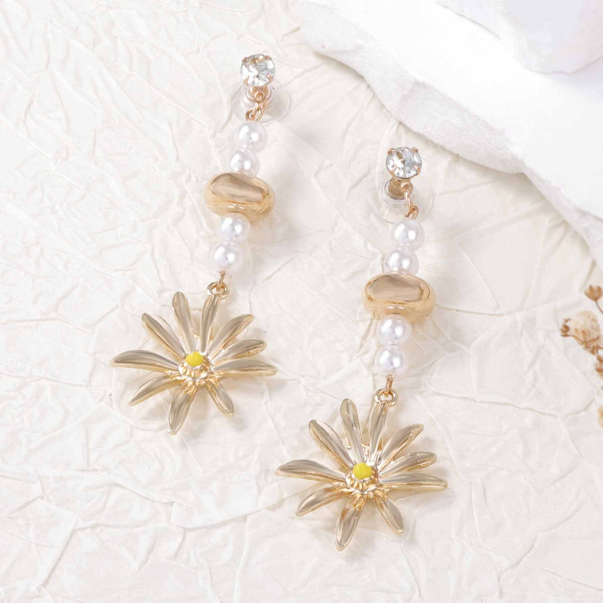 Classic Earring with Timeless Appeal