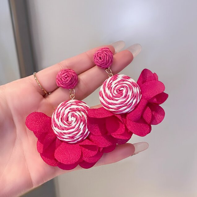 Charming Earring for Any Occasion