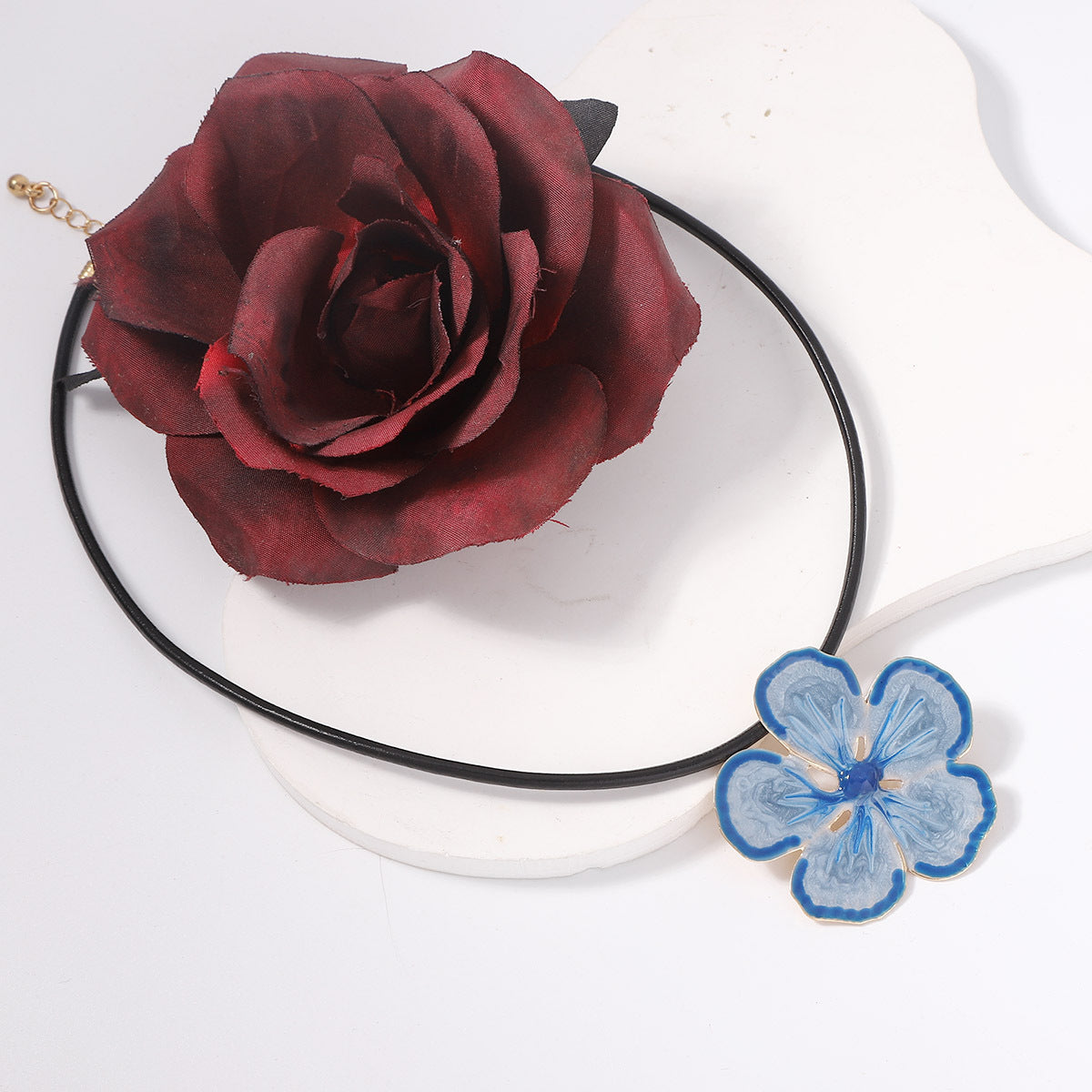 Charming Pendant for Any Occasion