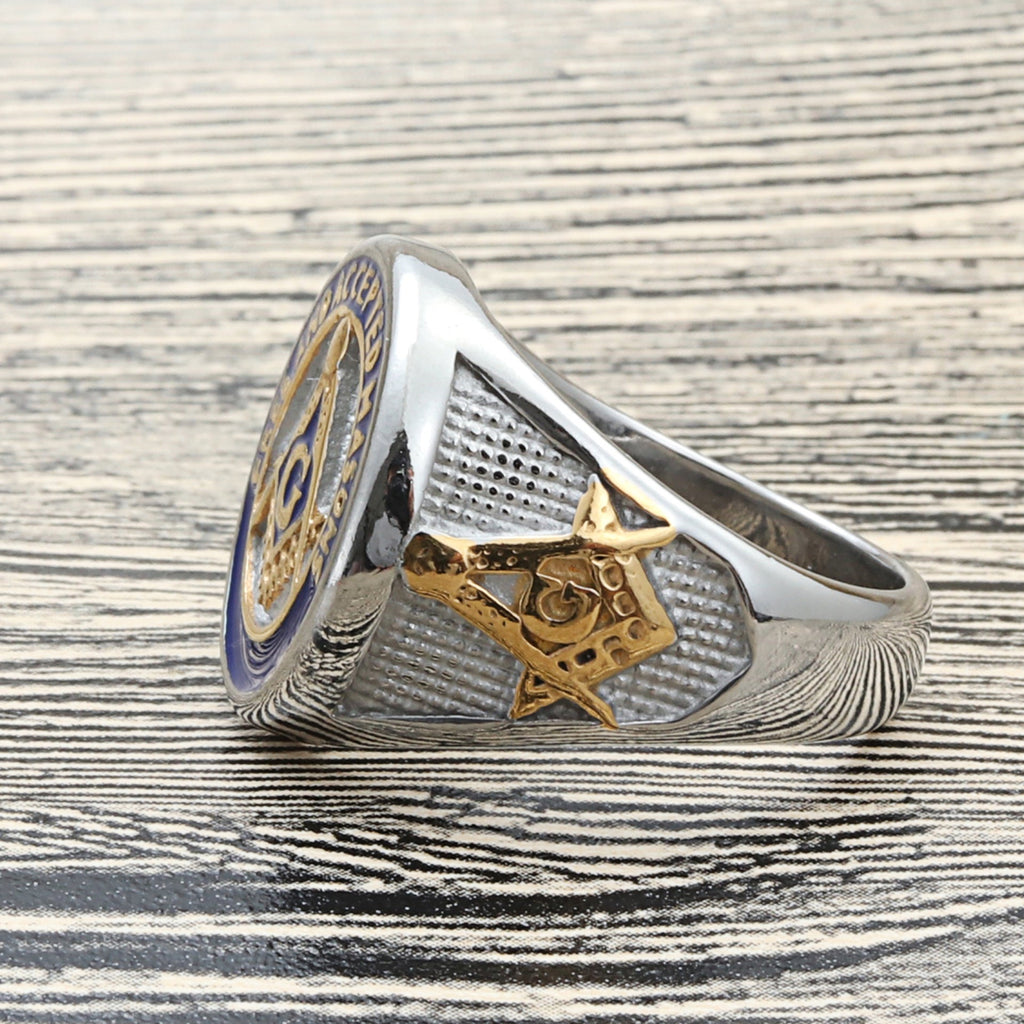 Classic Ring with Timeless Appeal