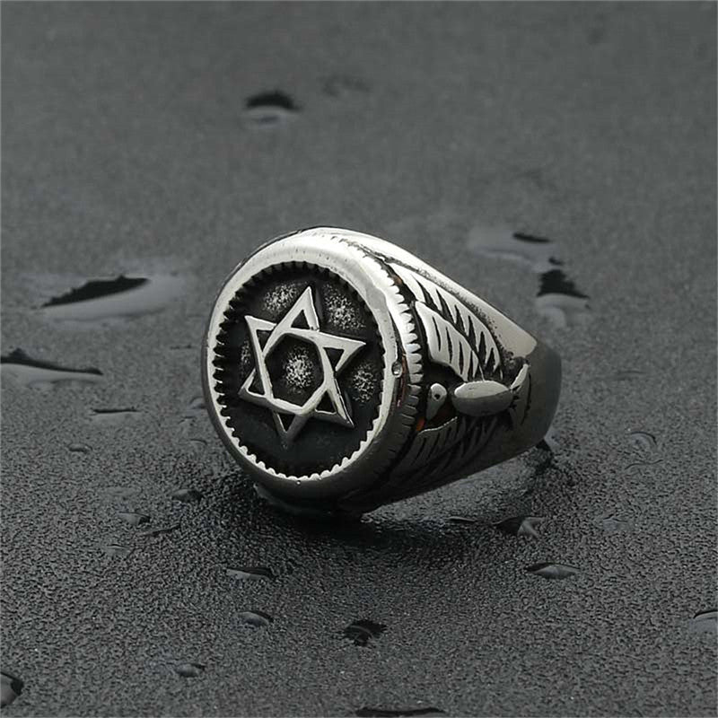 Stunning Ring for Daily Wear