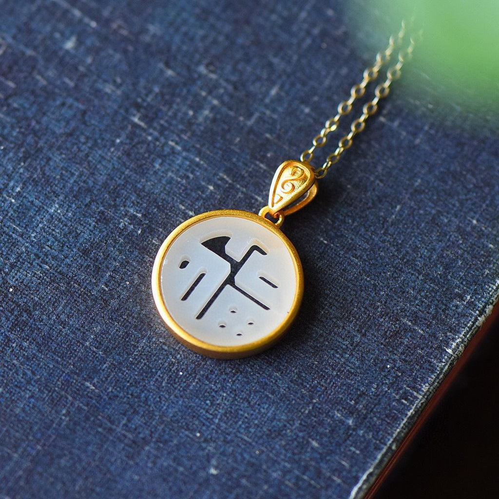 Stunning Gold Necklace for Daily Wear
