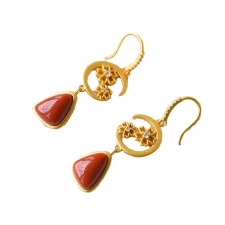 Romantic Gold Earring for Special Moments