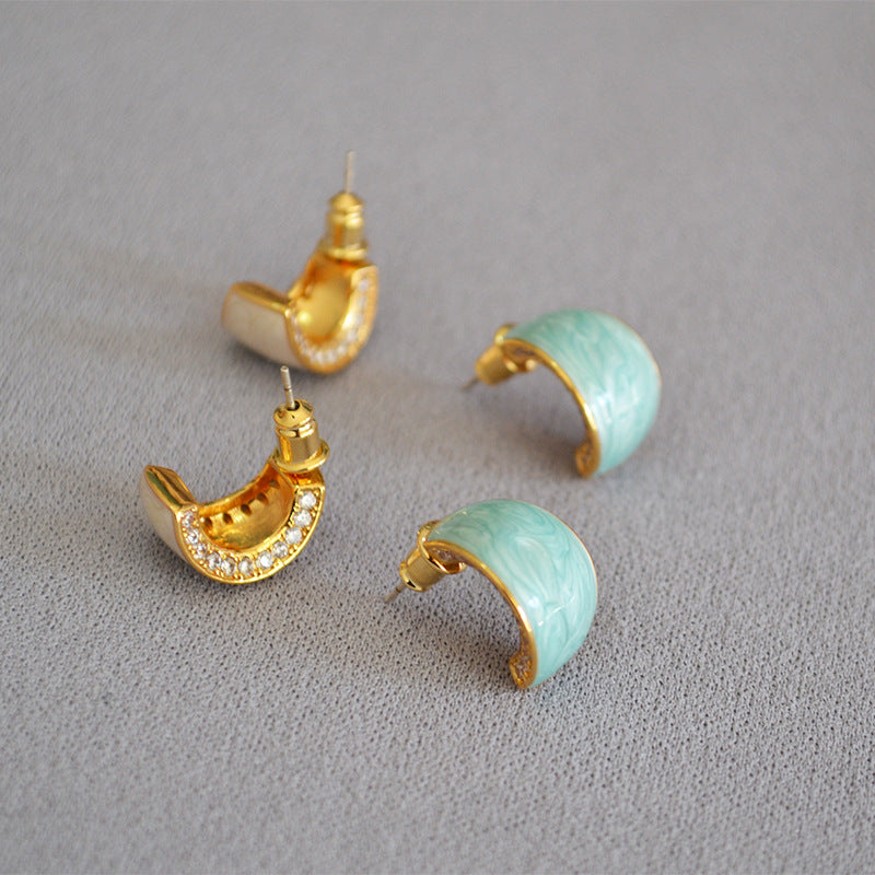 Classic Silver Earring with Timeless Appeal