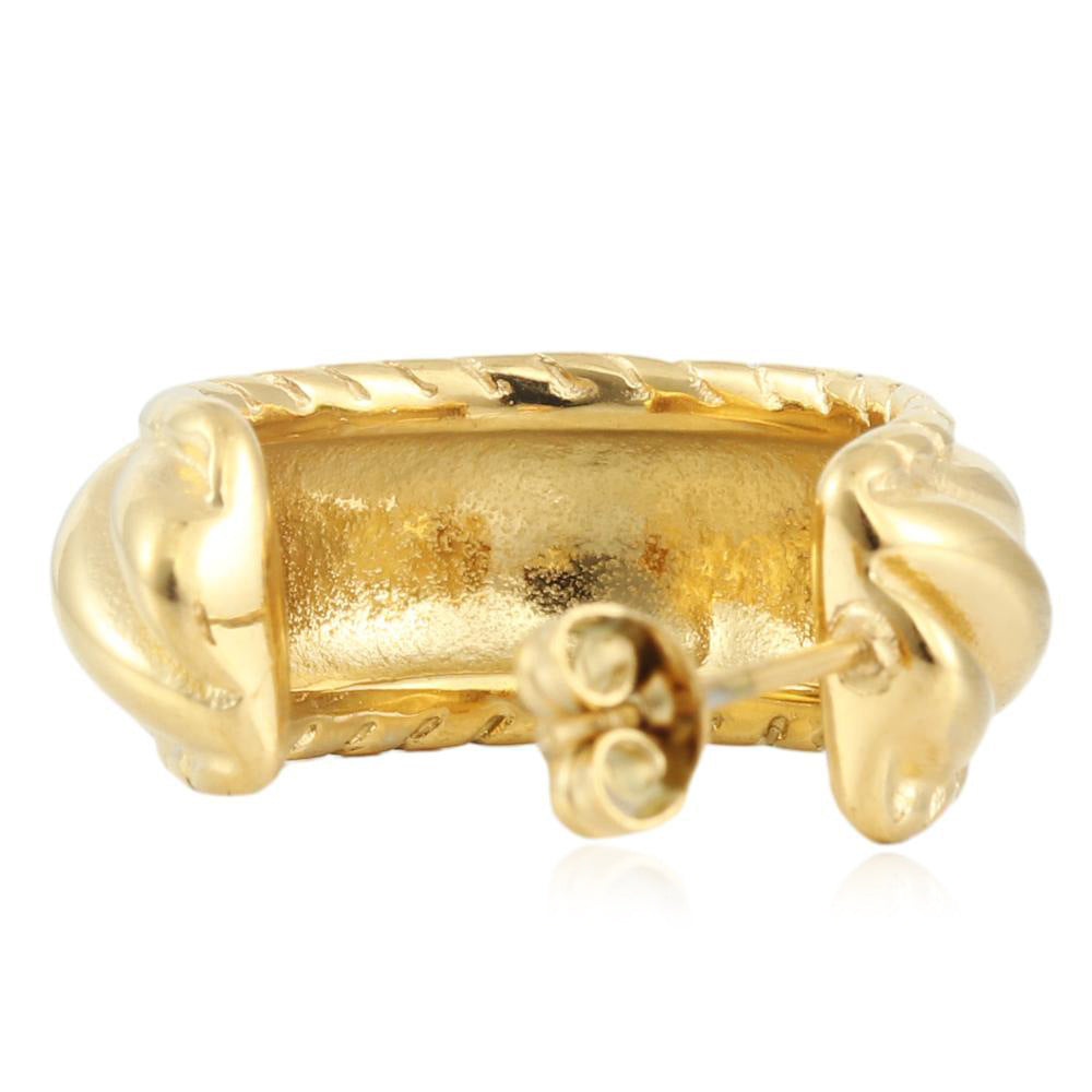 Classic Gold Earring with Timeless Appeal
