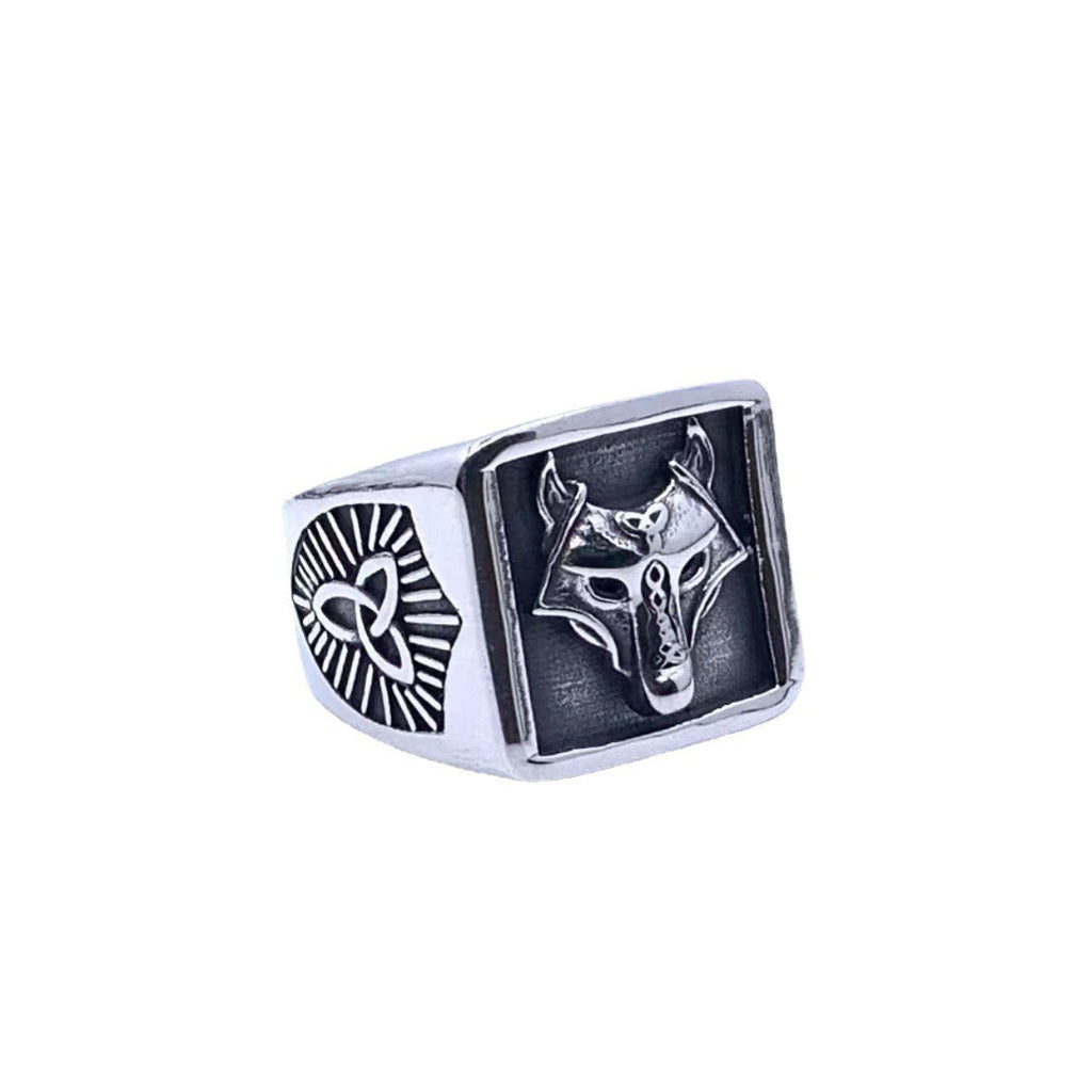 Classic Ring with Timeless Appeal