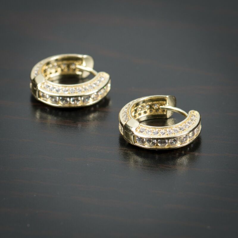 Beautiful Gold Set with Unique Style