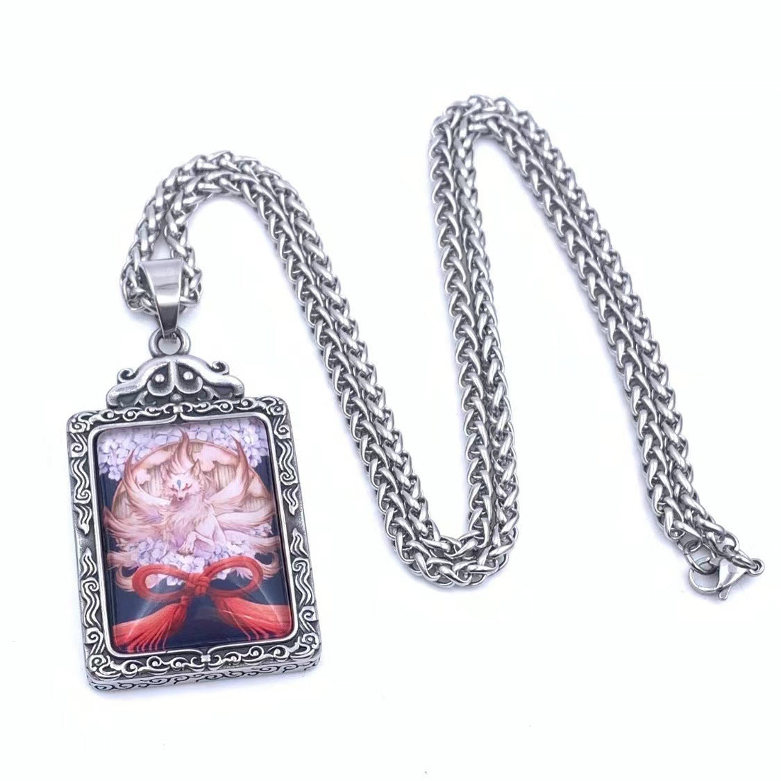 Charming Pendant for Any Occasion