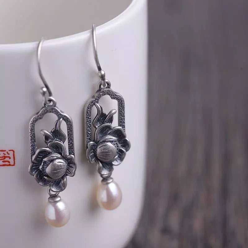 Elegant Silver Earring for Every Occasion