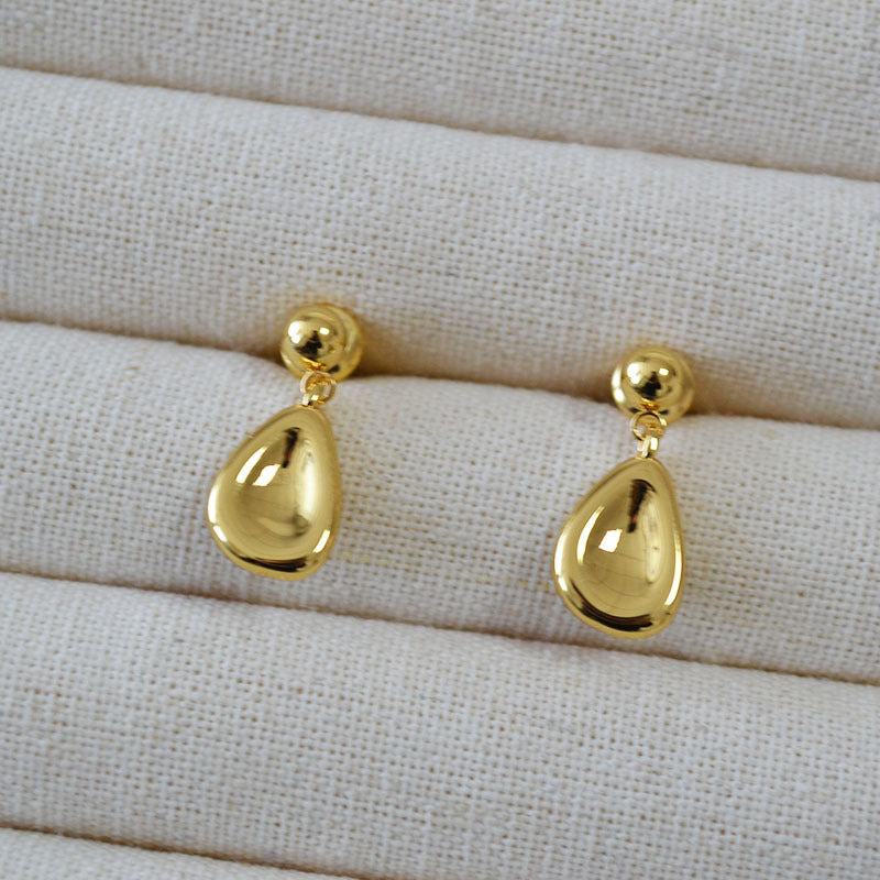 Vintage Handmade Gold Earring