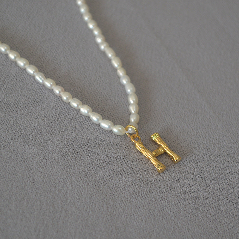 Romantic Pearl Necklace for Special Moments