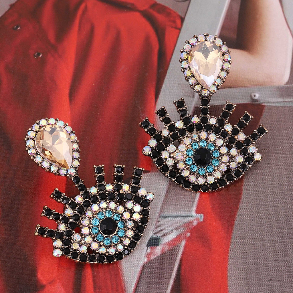 Classic Earring with Timeless Appeal