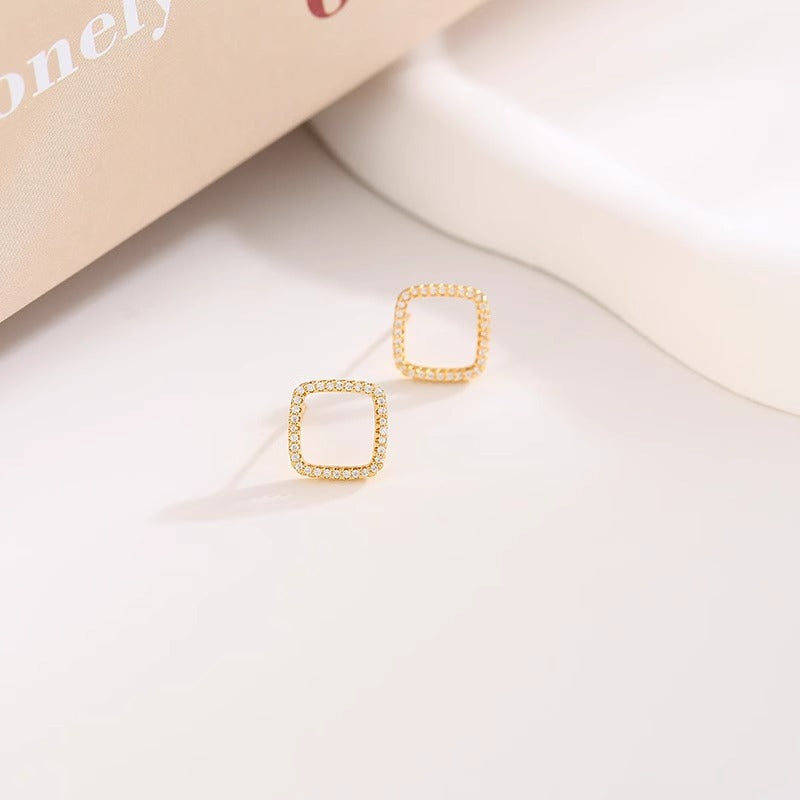 Romantic Earring for Special Moments