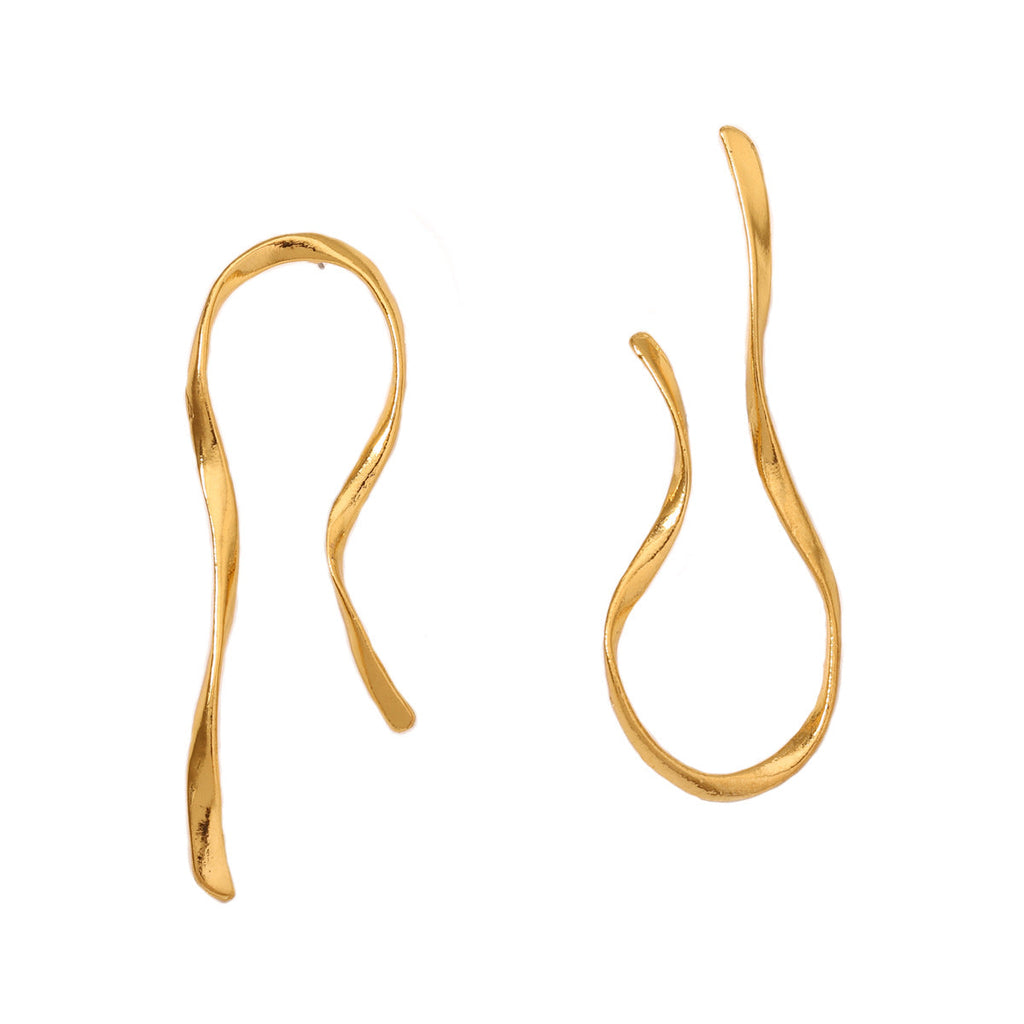 Classic Earring with Timeless Appeal