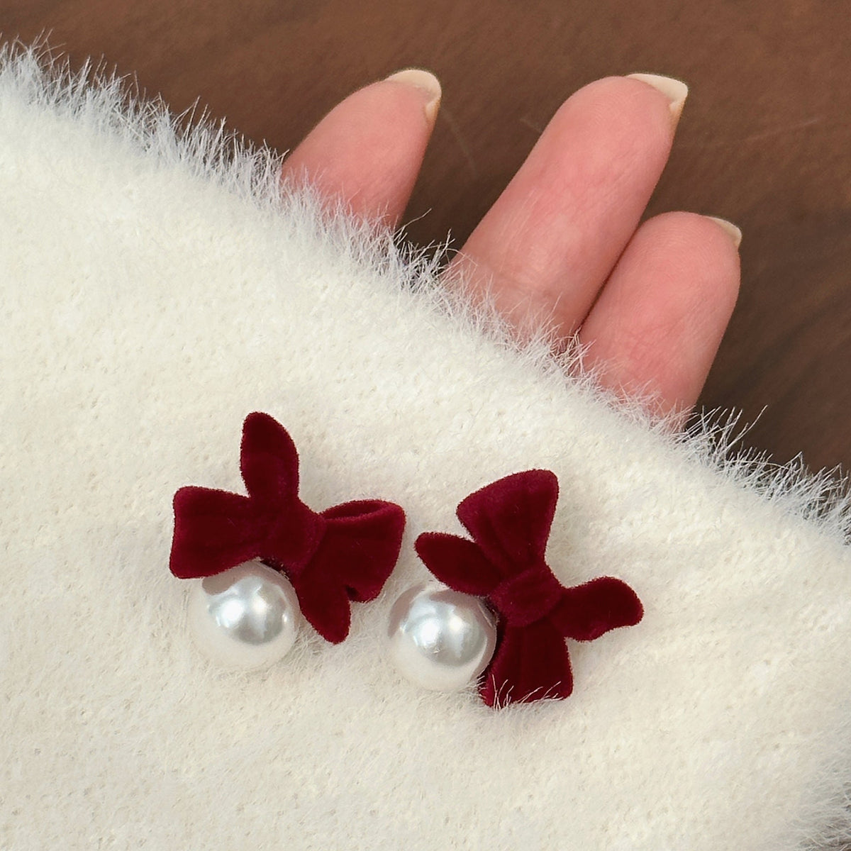 Stunning Pearl Earring for Daily Wear