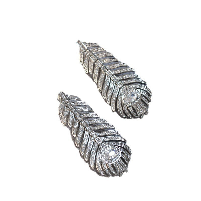 Romantic Silver Earring for Special Moments