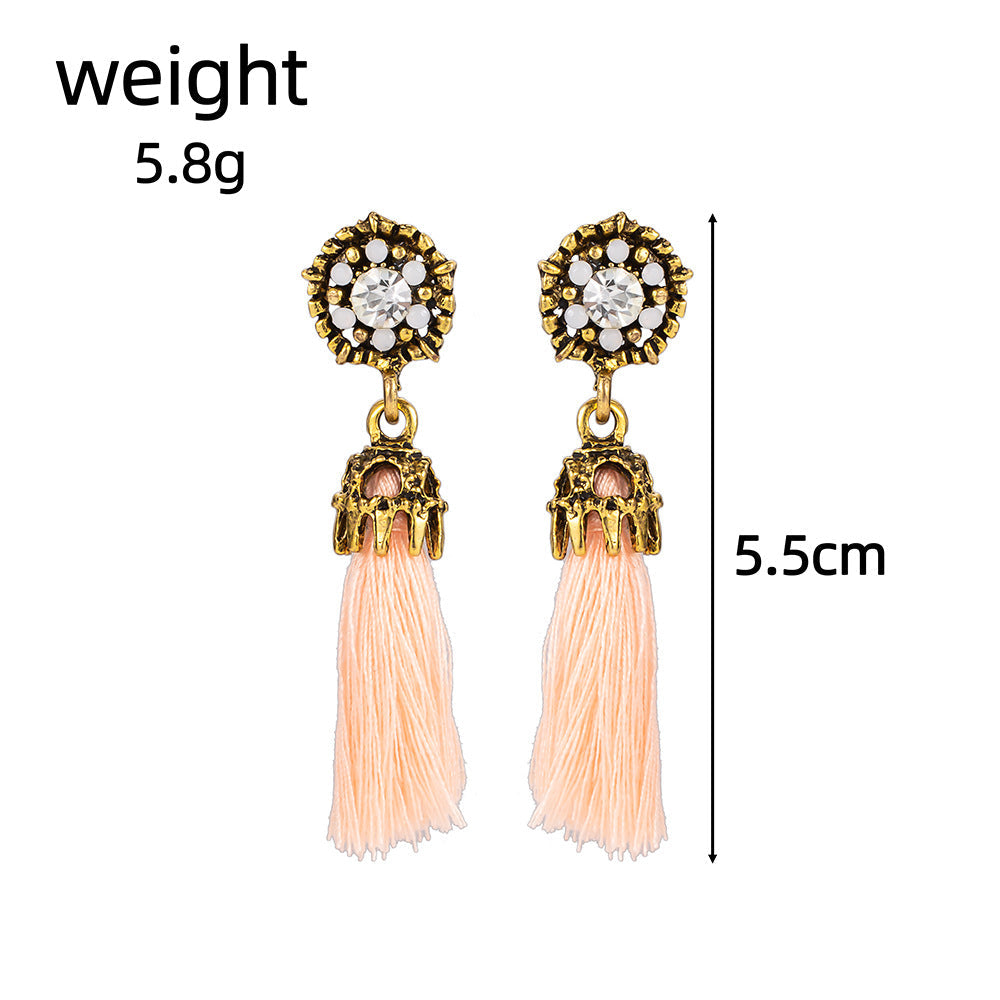 Elegant Gold Earring for Every Occasion