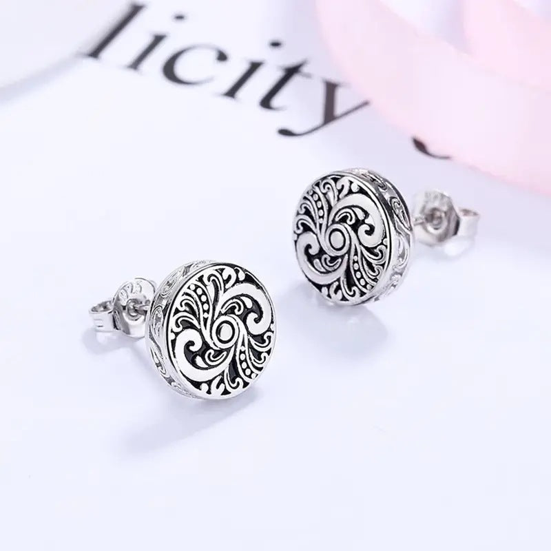 Charming Earring for Any Occasion