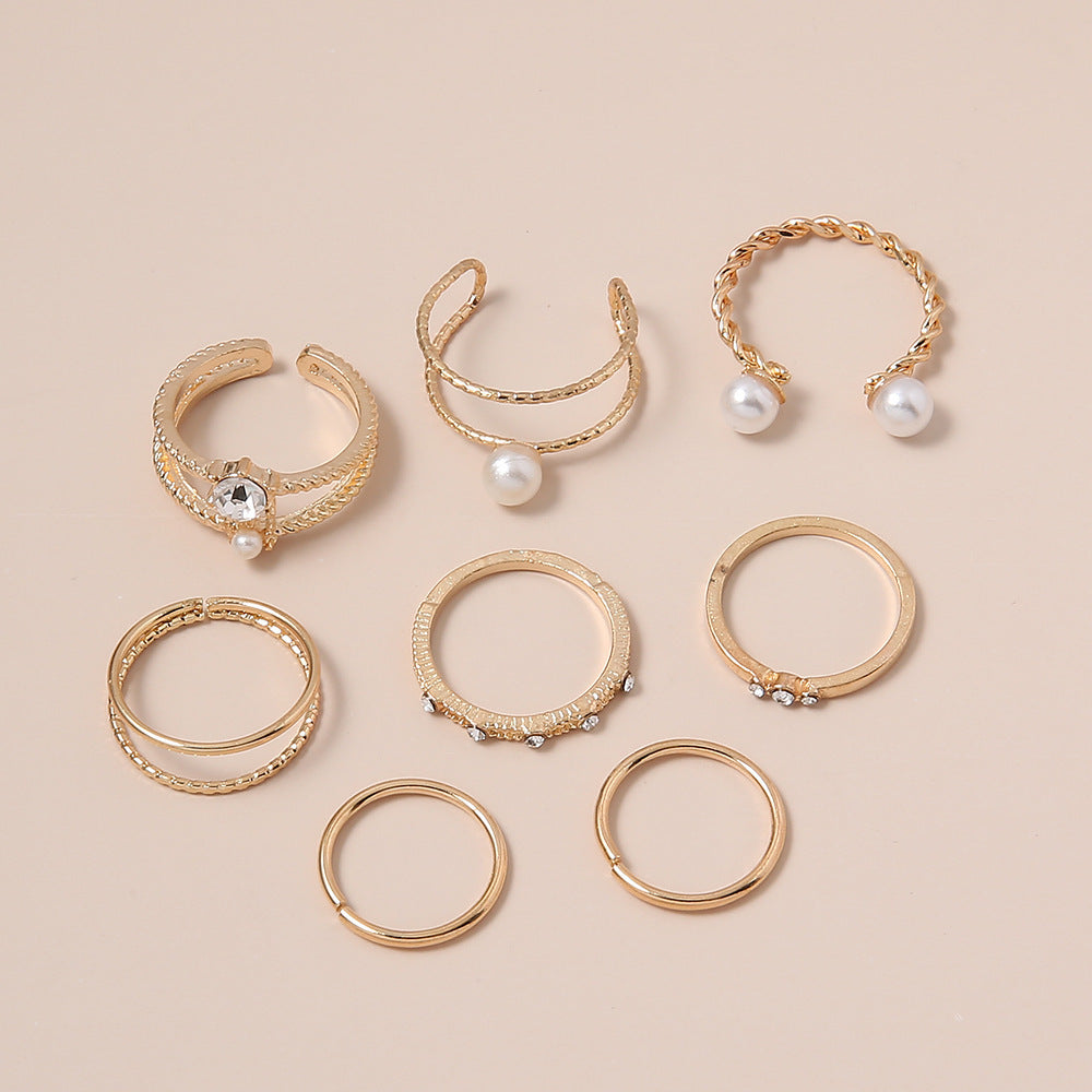 Beautiful Gold Set with Unique Style